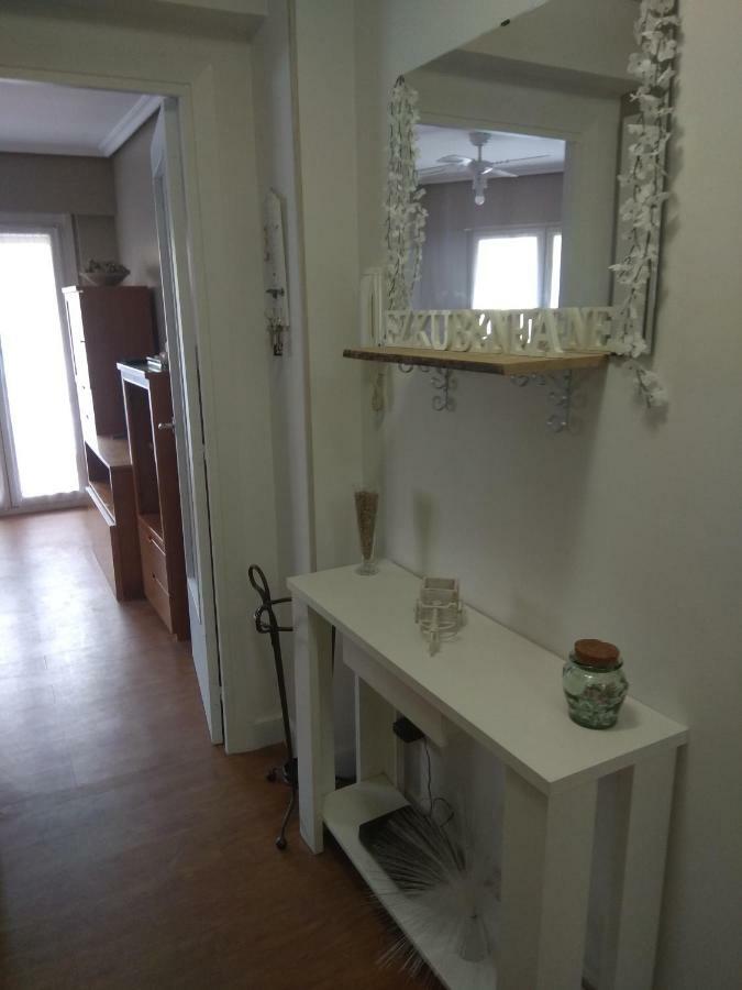 Apartmán Apartamento Ezkubenea Rentería Exteriér fotografie